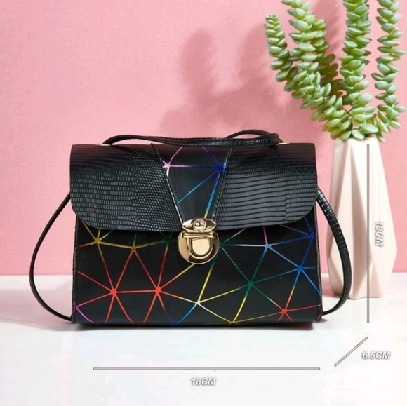 Geometric Graphic Crossbody Bag - Picture 3 of 4